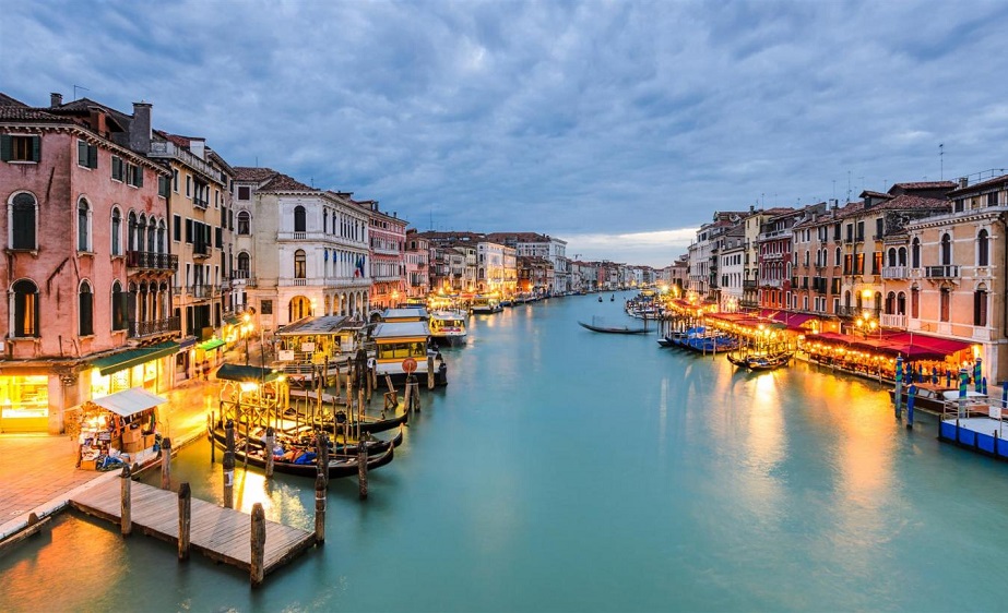 ونیز شهری روی آب در ایتالیا